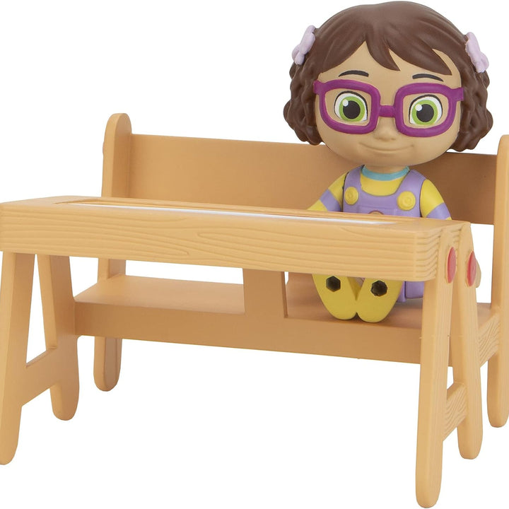 CoComelon School Time Deluxe Playtime Set - JJ, Bella, Ms. Appleberry The Teacher and 5 Accessories (Table, Cot, Armchair, Easel, Walls) - Toys for Kids, Toddlers, and Preschoolers